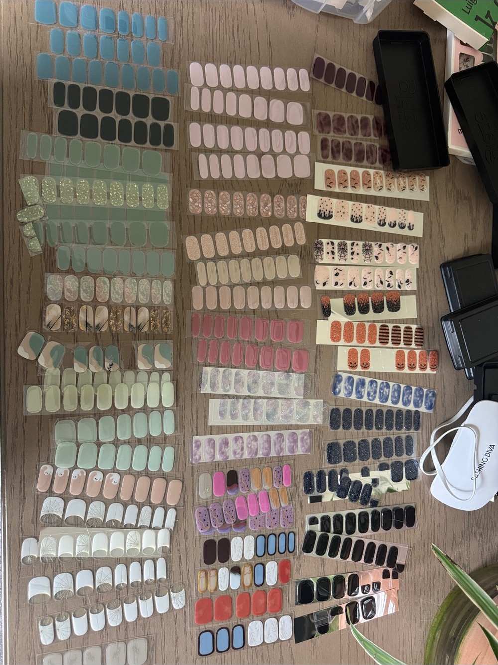 Huge lot Dashing Diva glaze semi cured gel Nail strips nail Wraps